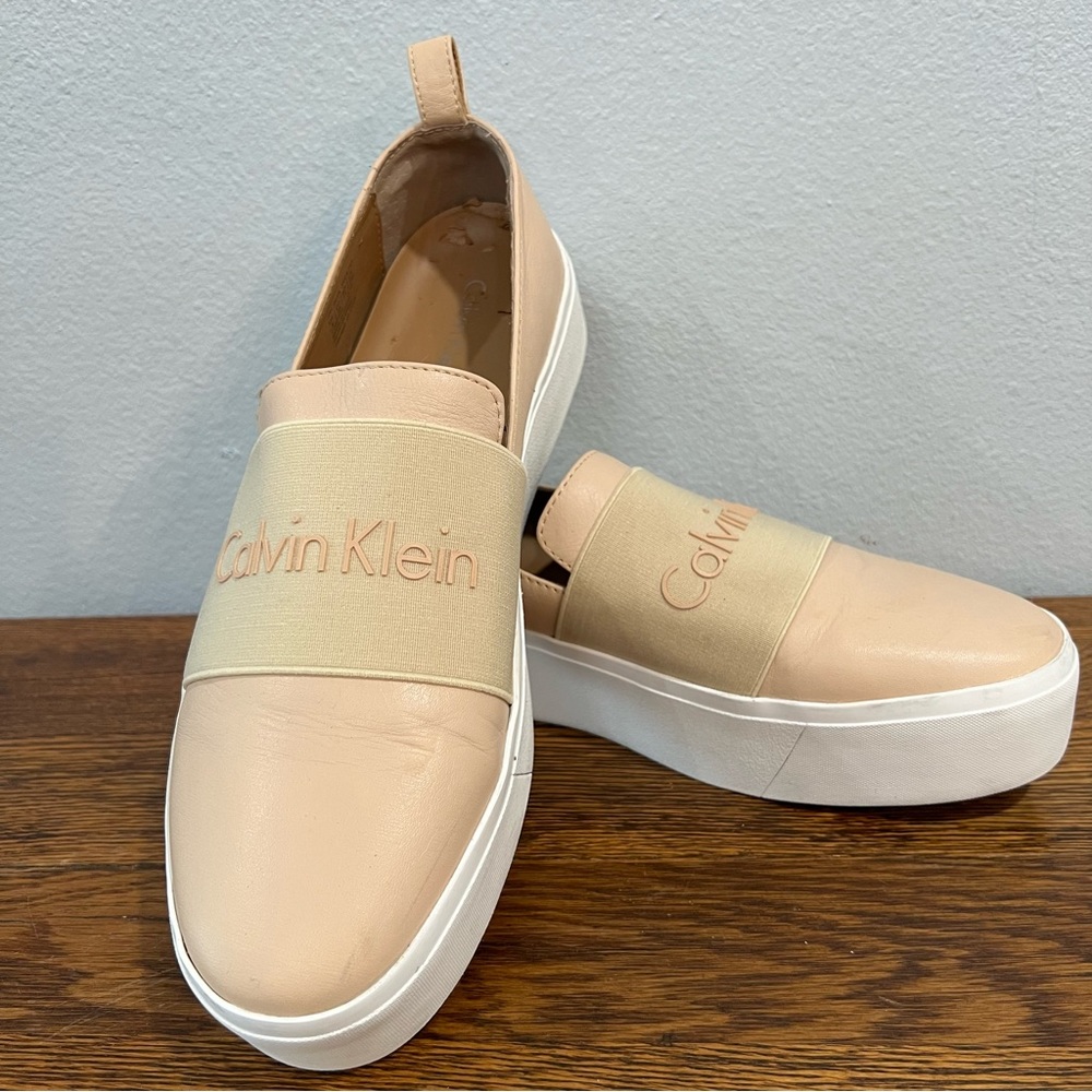 Calvin Klein Jacinta Tan/Blush Platform Leather Slip-On Sneaker
